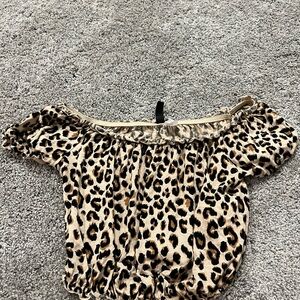 H&M Cheetah print crop top